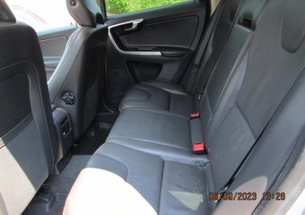 Volvo XC 60 cena 22000 przebieg: 187800, rok produkcji 2013 z Nowogród Bobrzański małe 254